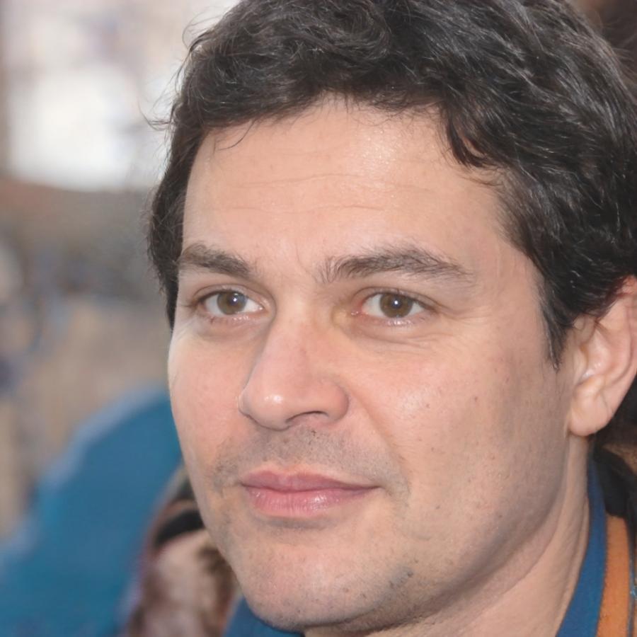 Carlos Mendoza, Director de Análisis Financiero